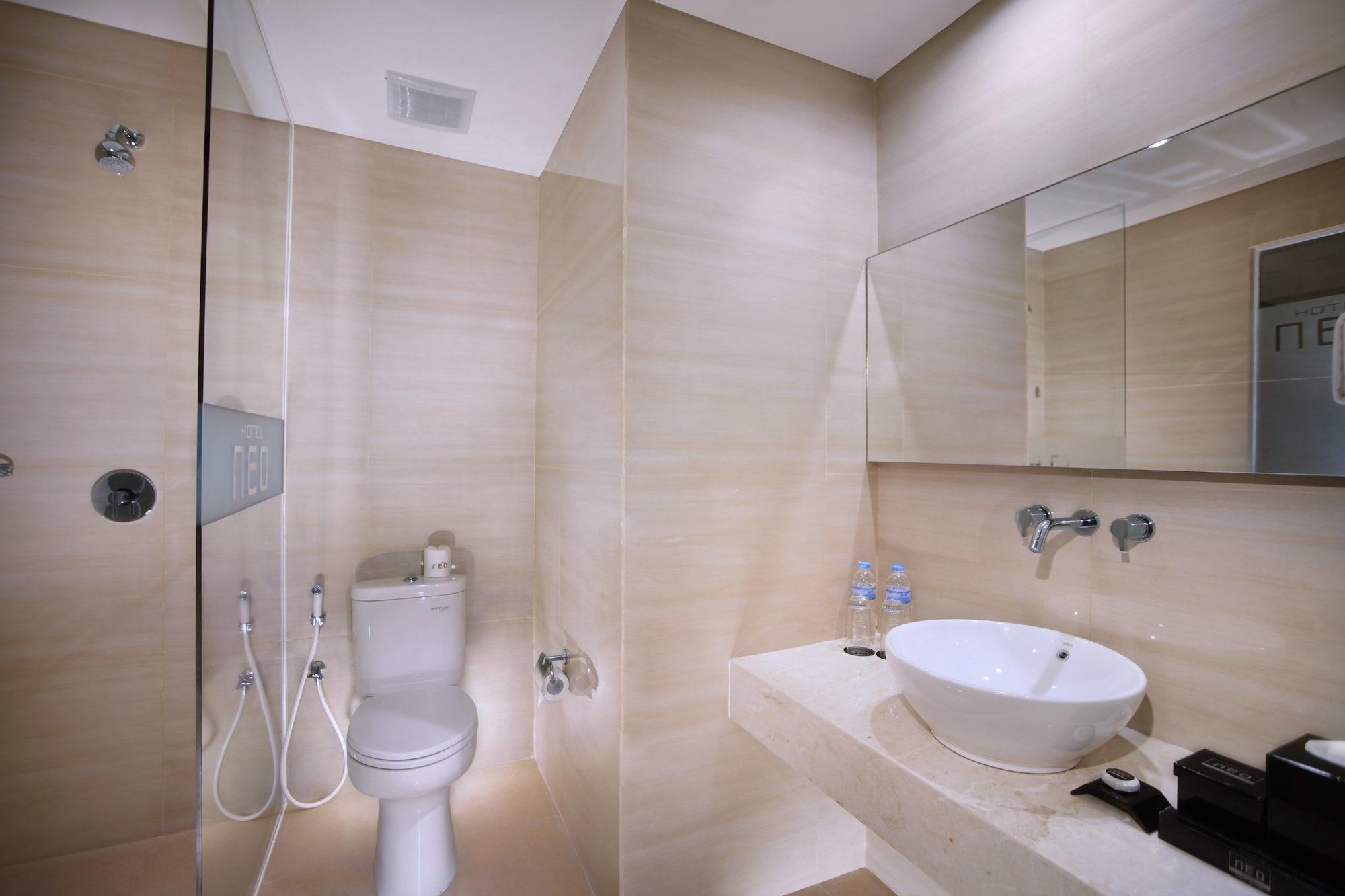 Neo Denpasar By Aston Hotel Exterior photo