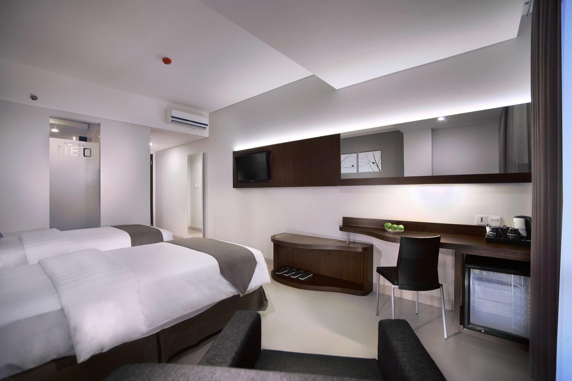 Neo Denpasar By Aston Hotel Exterior photo